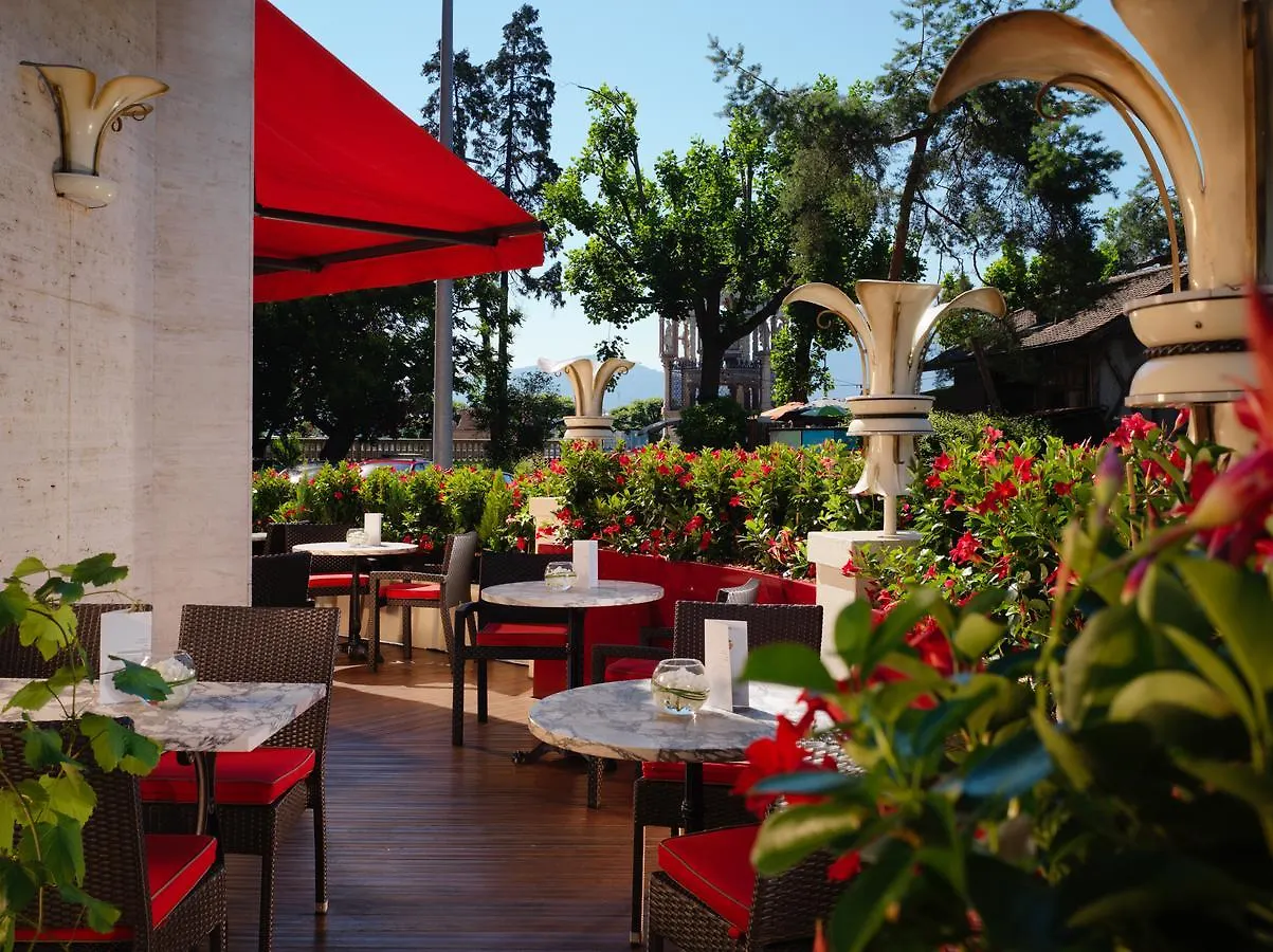 Le Richemond Hotel Geneva 5*,