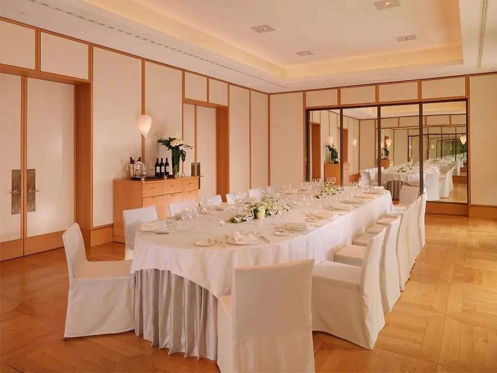 Le Richemond Hotel Geneva 5*,  Switzerland